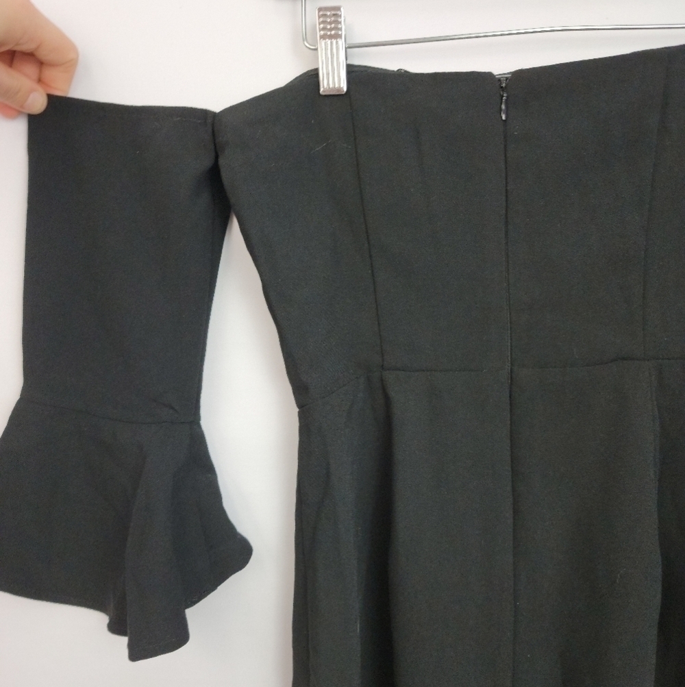 Women's size 6 cupcakes and Cashmere off the shoulder dress - Picture 6 of 7